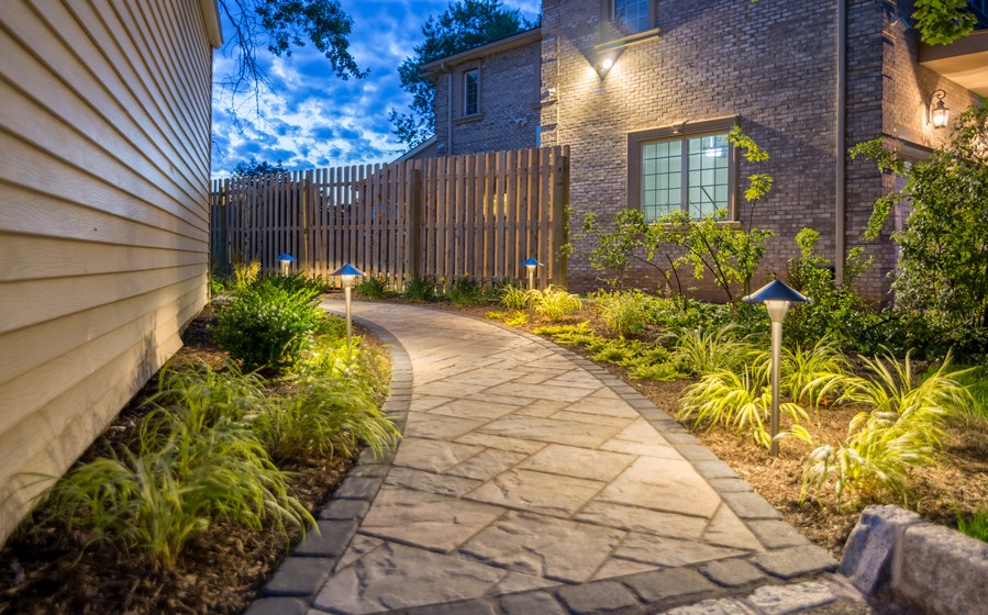 5-key-tips-for-a-stunning-outdoor-landscape-lighting-design